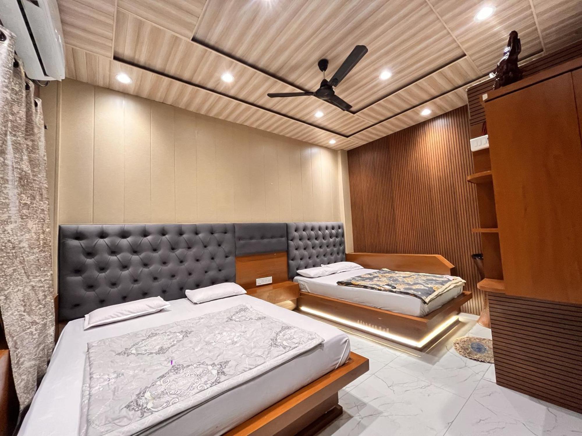 Pallav Guest House Ujjain Dış mekan fotoğraf