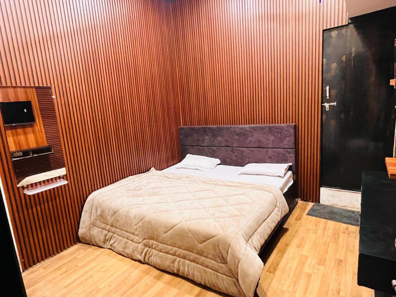 Pallav Guest House Ujjain Dış mekan fotoğraf