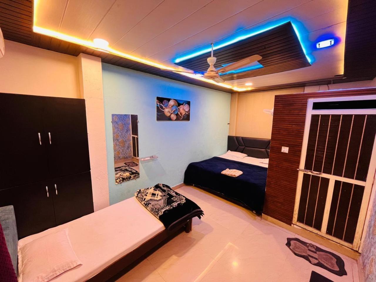 Pallav Guest House Ujjain Dış mekan fotoğraf