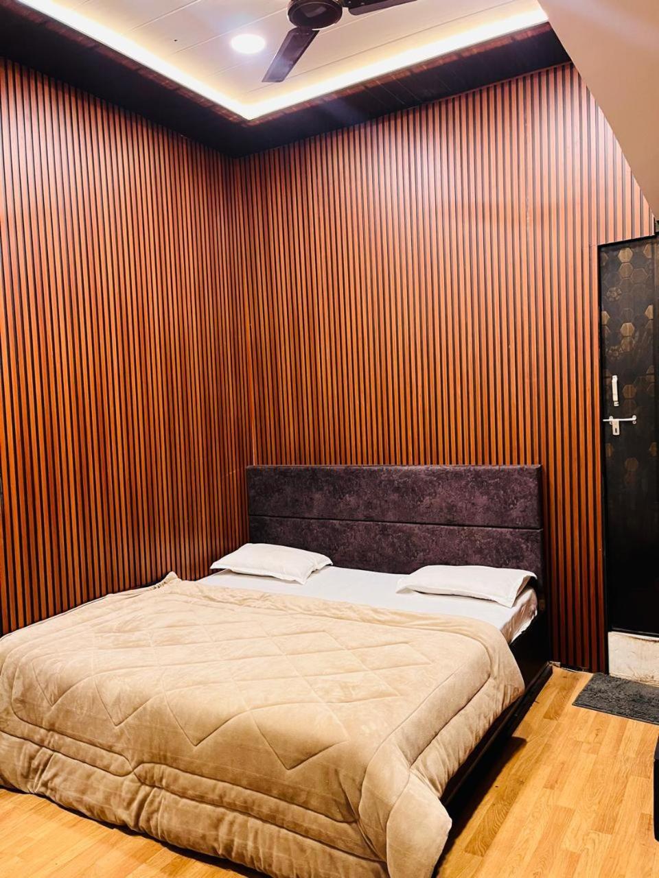 Pallav Guest House Ujjain Dış mekan fotoğraf