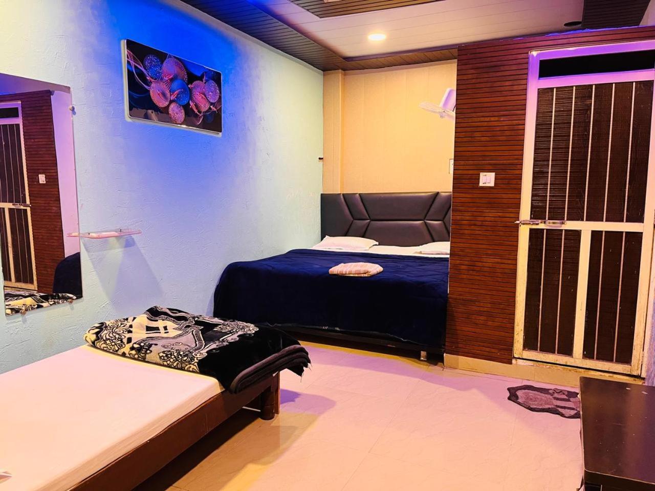 Pallav Guest House Ujjain Dış mekan fotoğraf